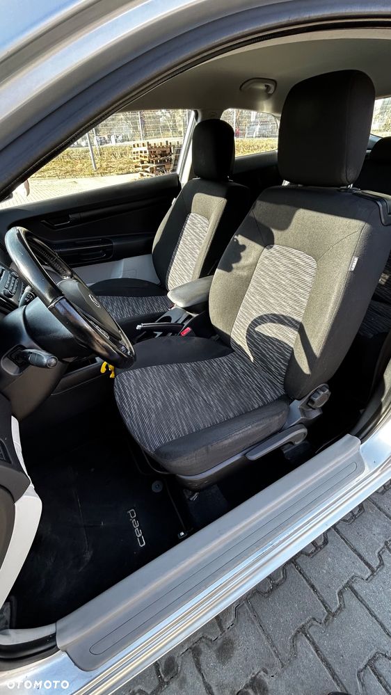 Kia ProCeed 1.6 CVVT LX - 20