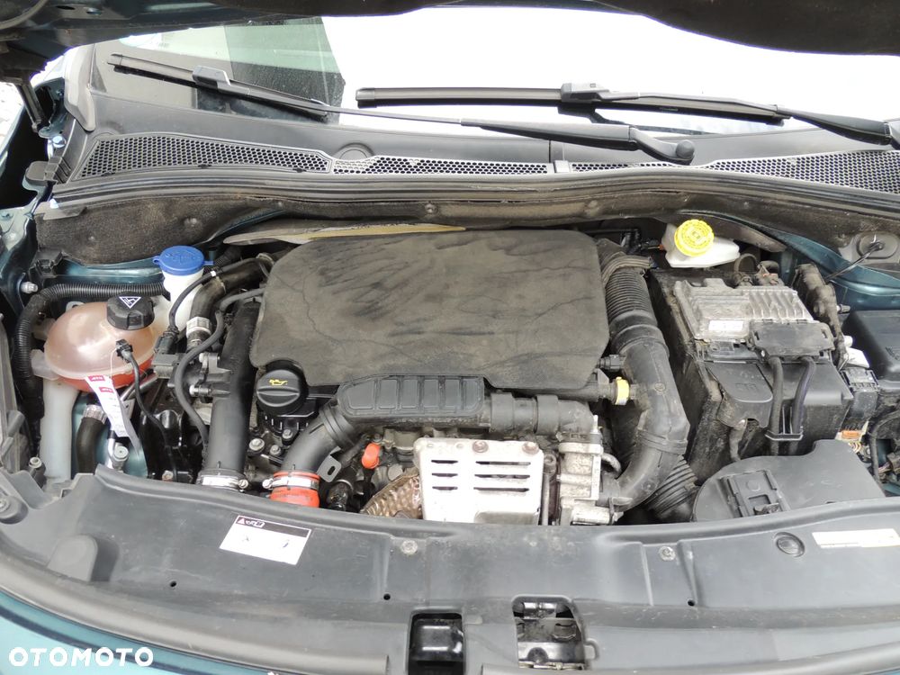 Peugeot 2008 1.2 PureTech Allure Pack S&S - 38