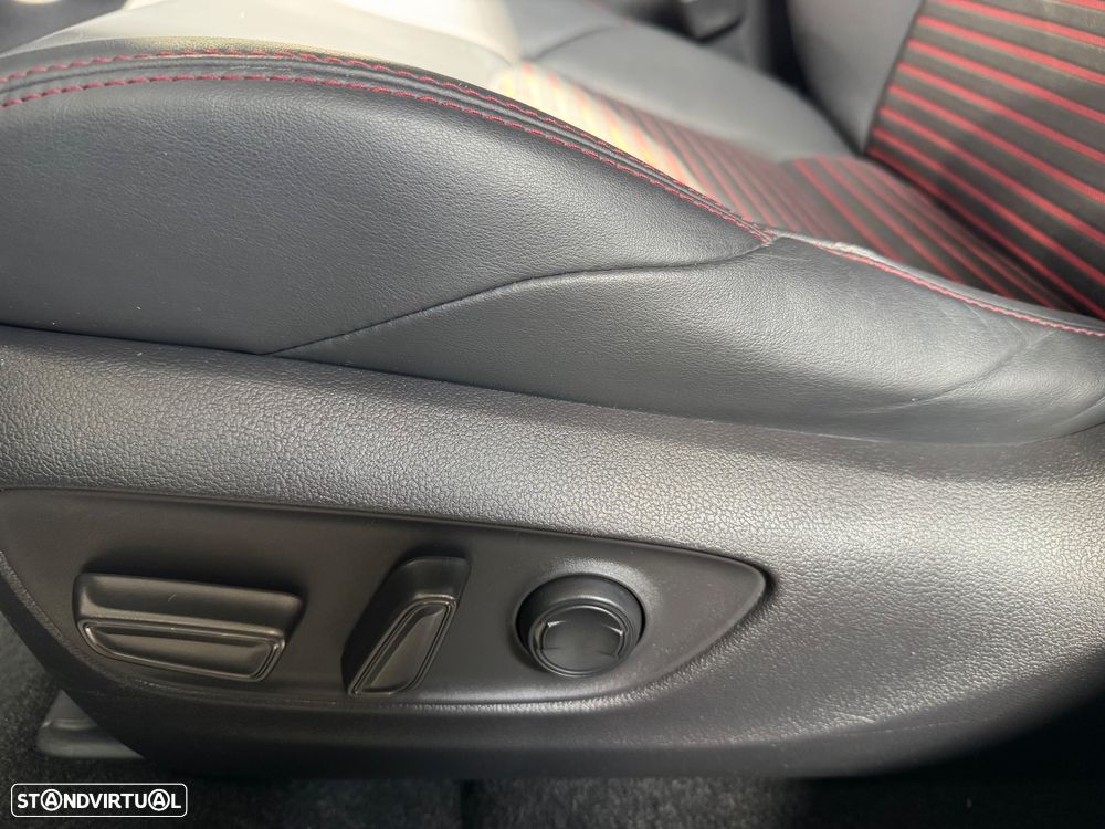 Toyota RAV4 2.5 HDF Plug-in Square Co.AWD-i - 27