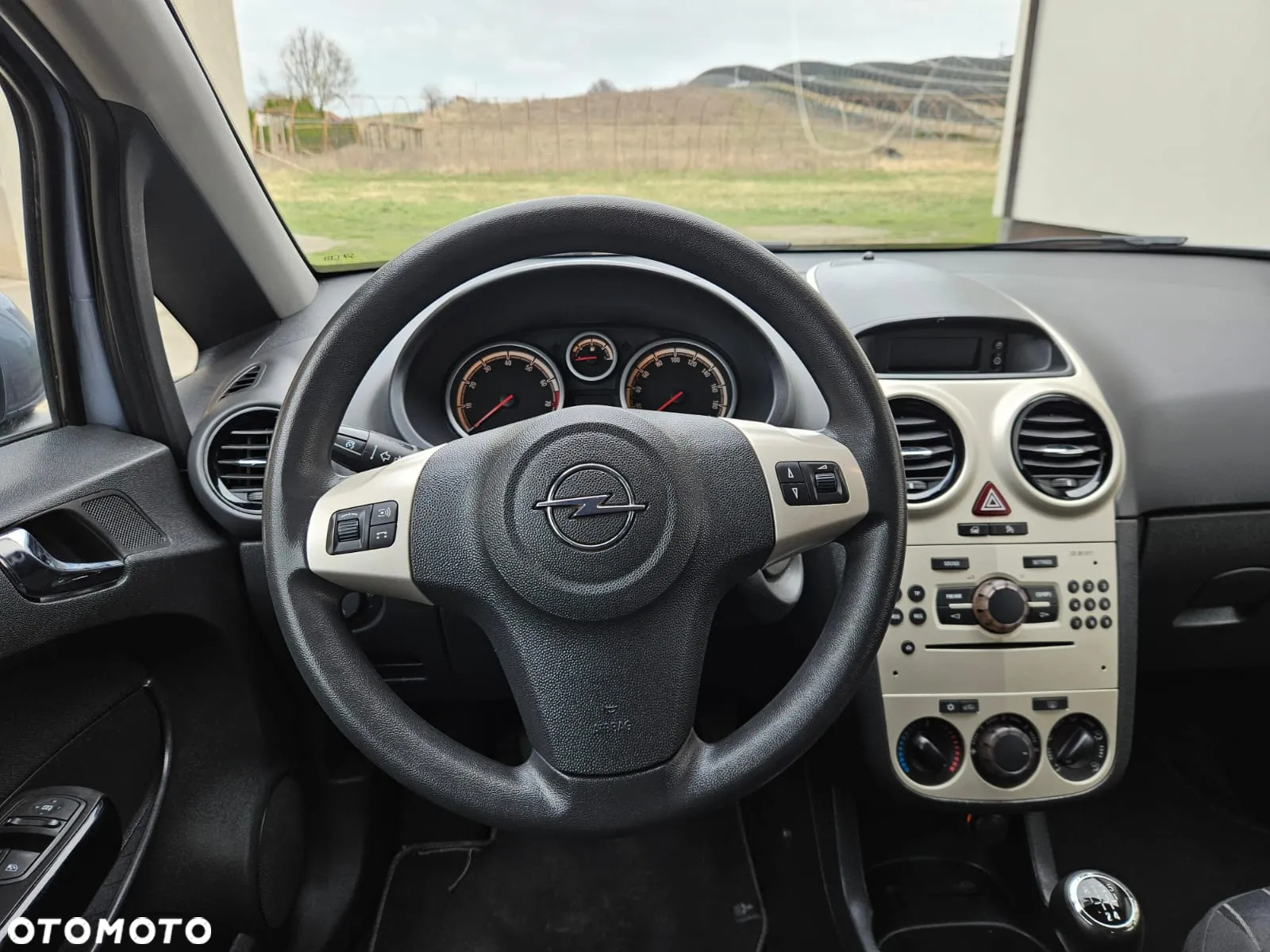 Opel Corsa 1.4 16V - 13