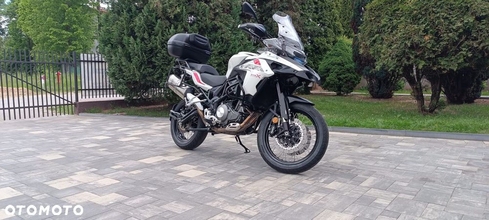 Benelli TRK 502X - 12