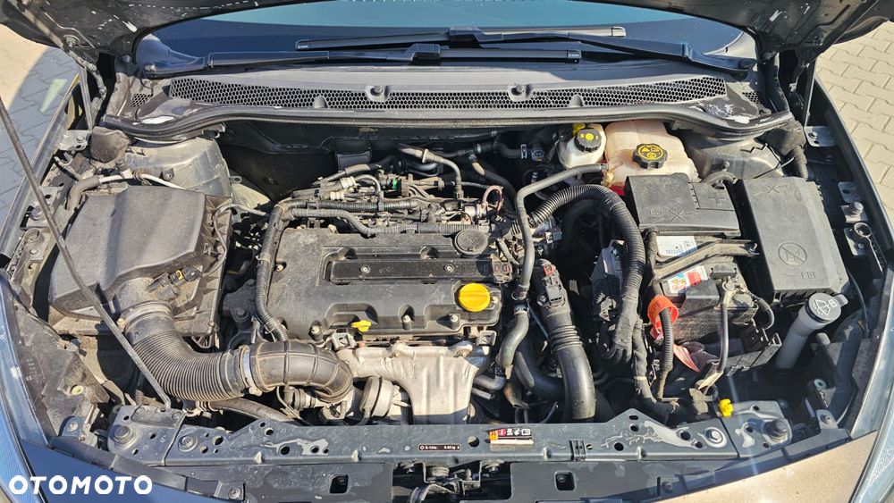 Opel Astra 1.4 Turbo Automatik - 9