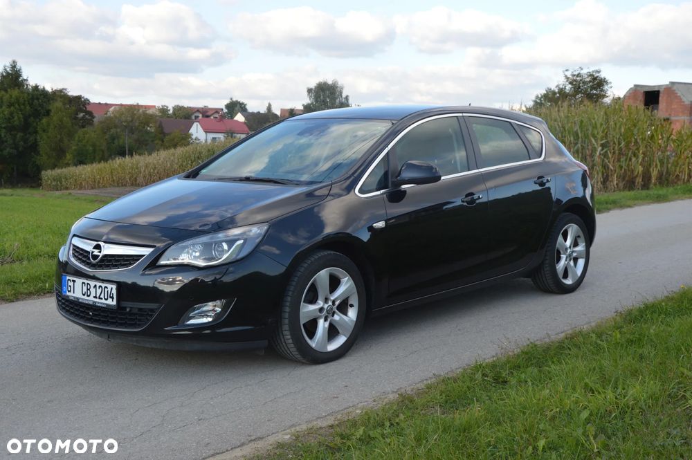 Opel Astra 1.4 Turbo Sport - 1