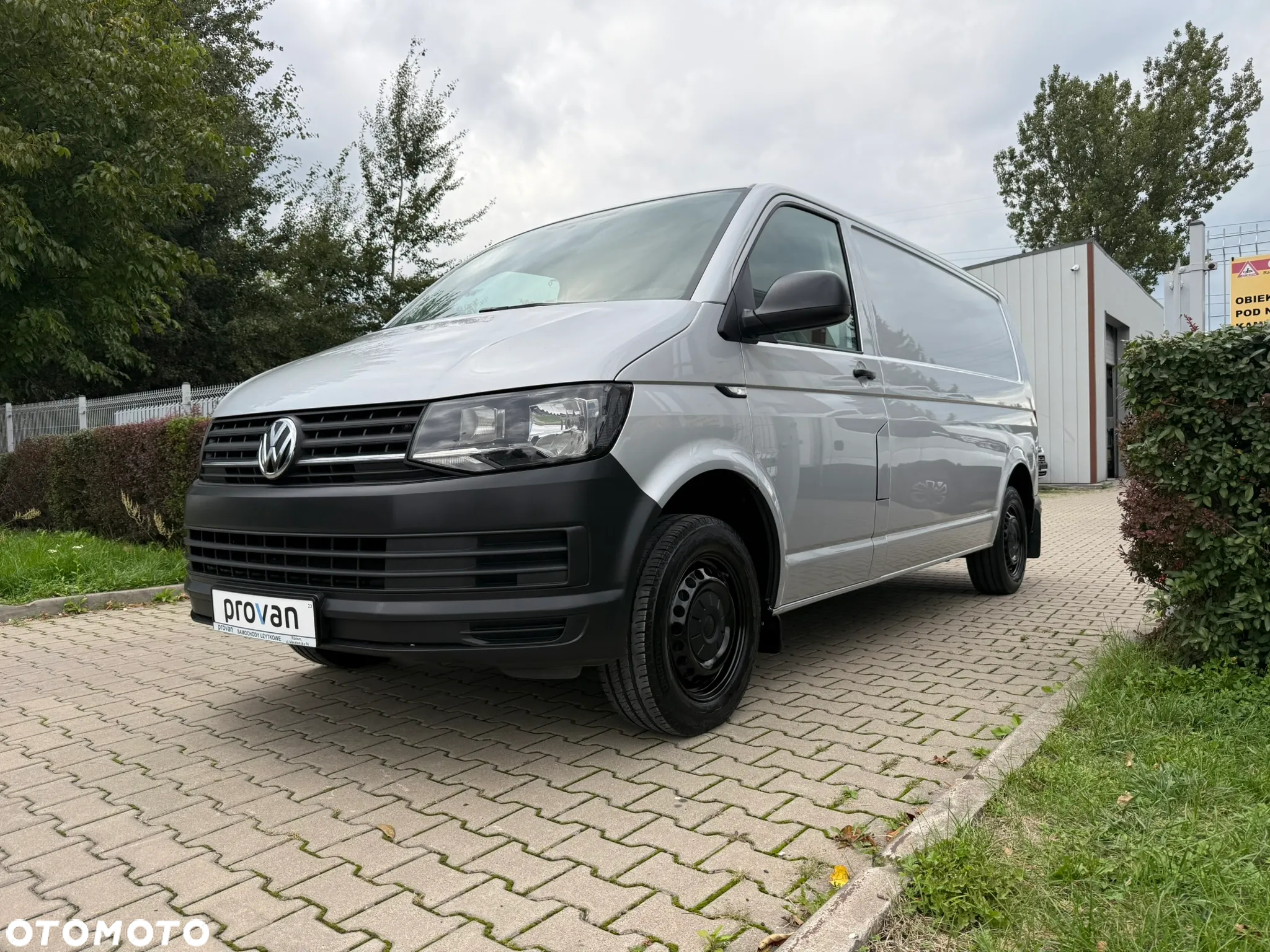 Volkswagen TRANSPORTER 2,0 TDI 102KM L2 DŁUGI NAWIGACJA / KLIMATYZACJA - 9