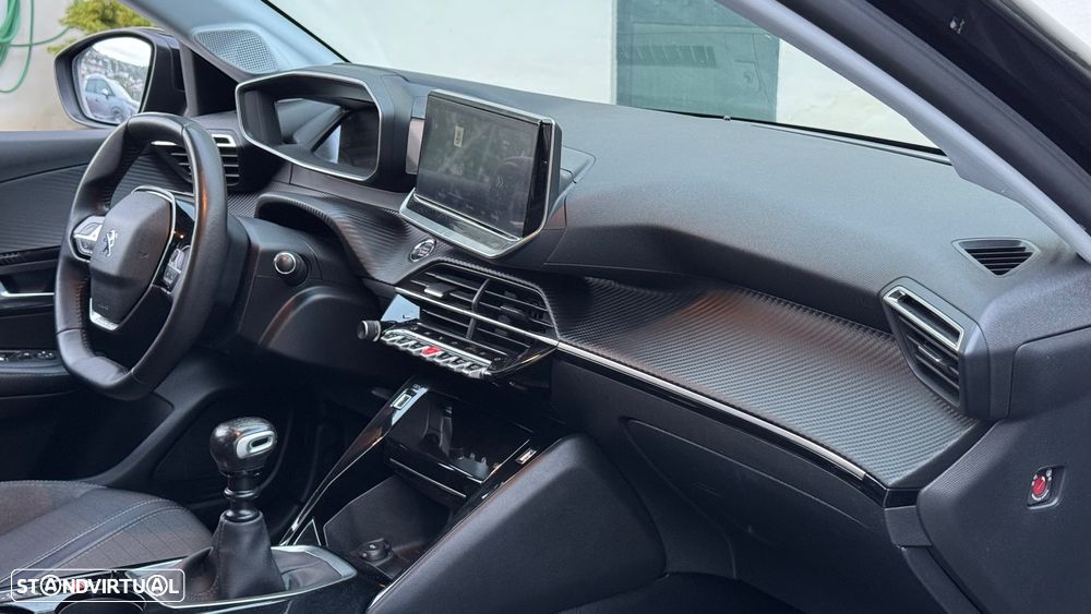 Peugeot 208 1.2 PureTech Allure - 8