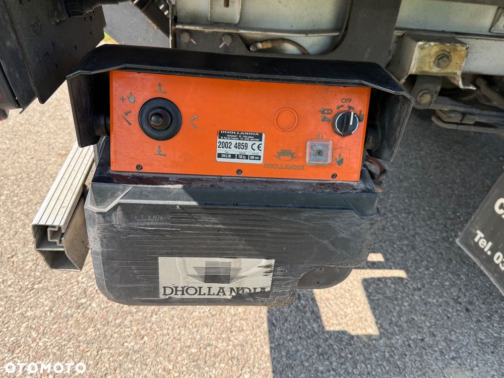 Mercedes-Benz Sprinter - 12