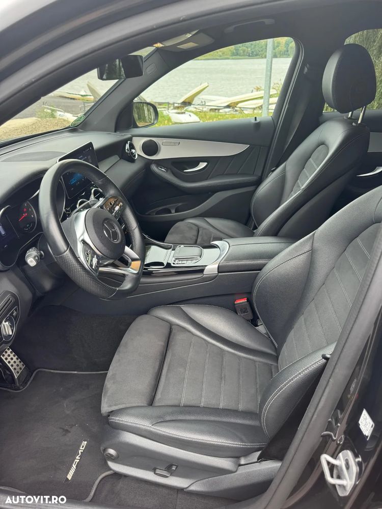 Mercedes-Benz GLC 200 4Matic 9G-TRONIC AMG Line - 9