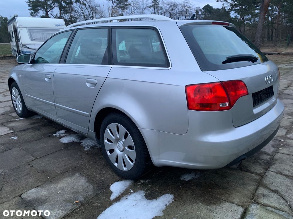 Audi A4 Avant - 4