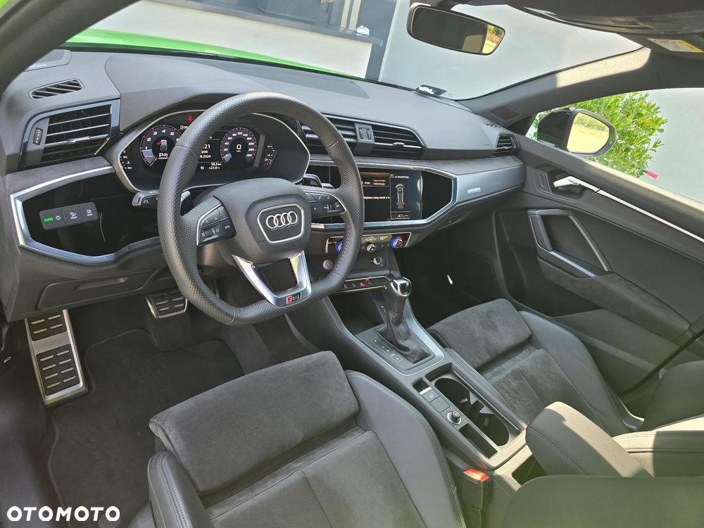 Audi RS Q3 Sportback - 22