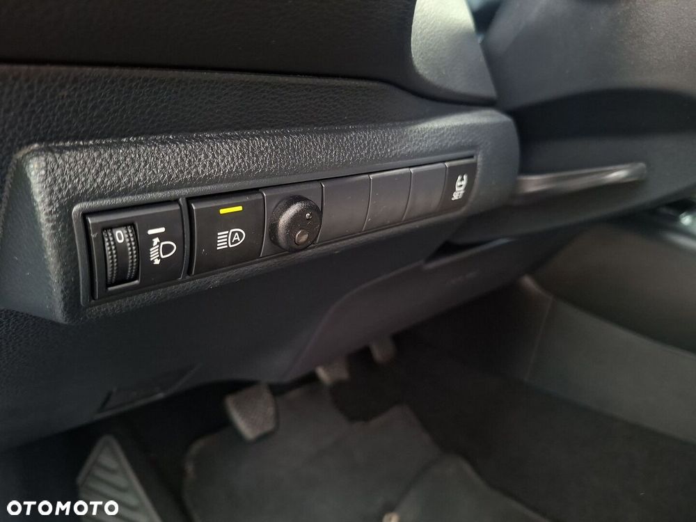 Toyota Corolla - 24