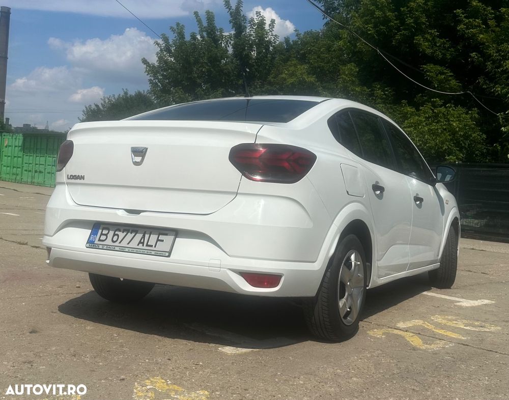 Dacia Logan TCe 90 Essential - 5