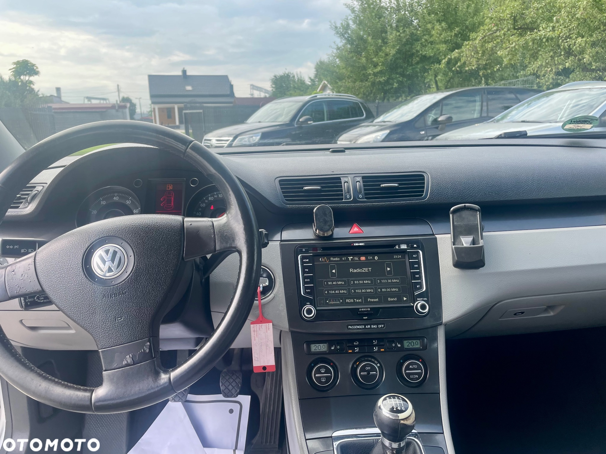 Volkswagen Passat - 2