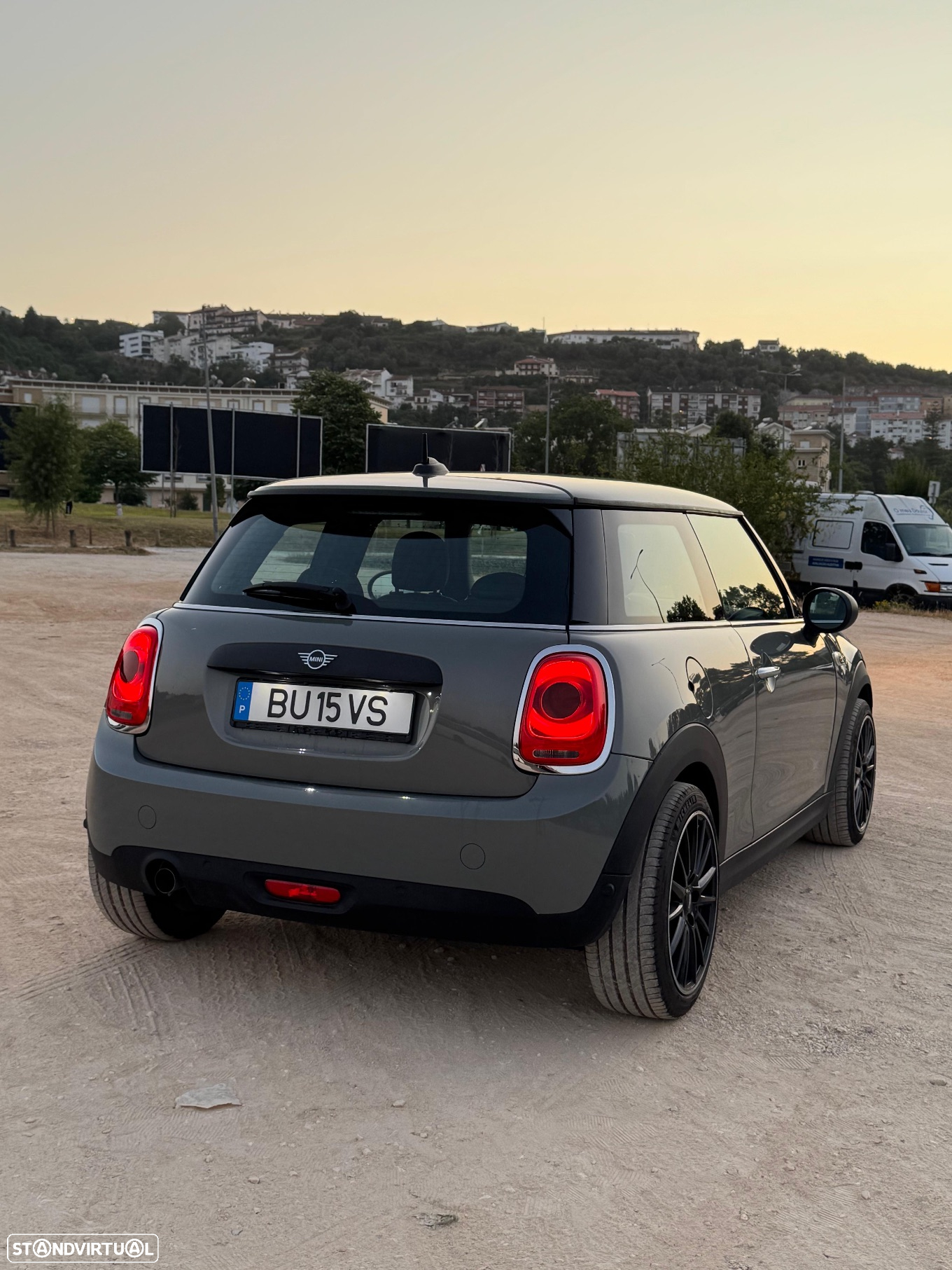 MINI 3 Portas One D - 2