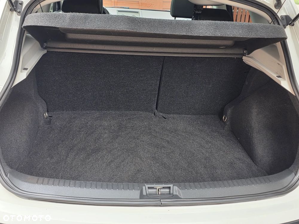 Nissan Qashqai 2.0 dCi DPF tekna - 34