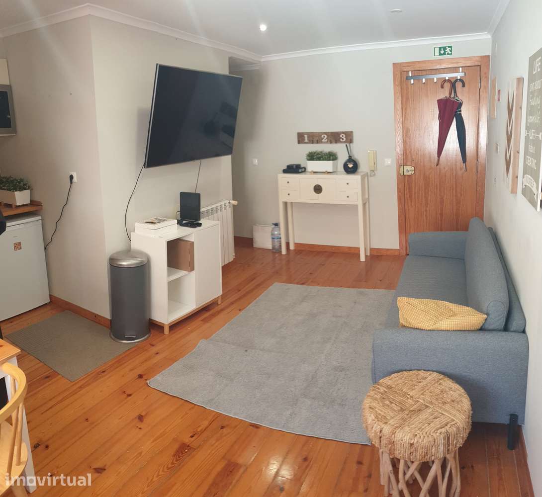 T2 luxo a nao perder. Equi e mobil. R. Martim Vaz. Lisboa - Grande imagem: 3/18