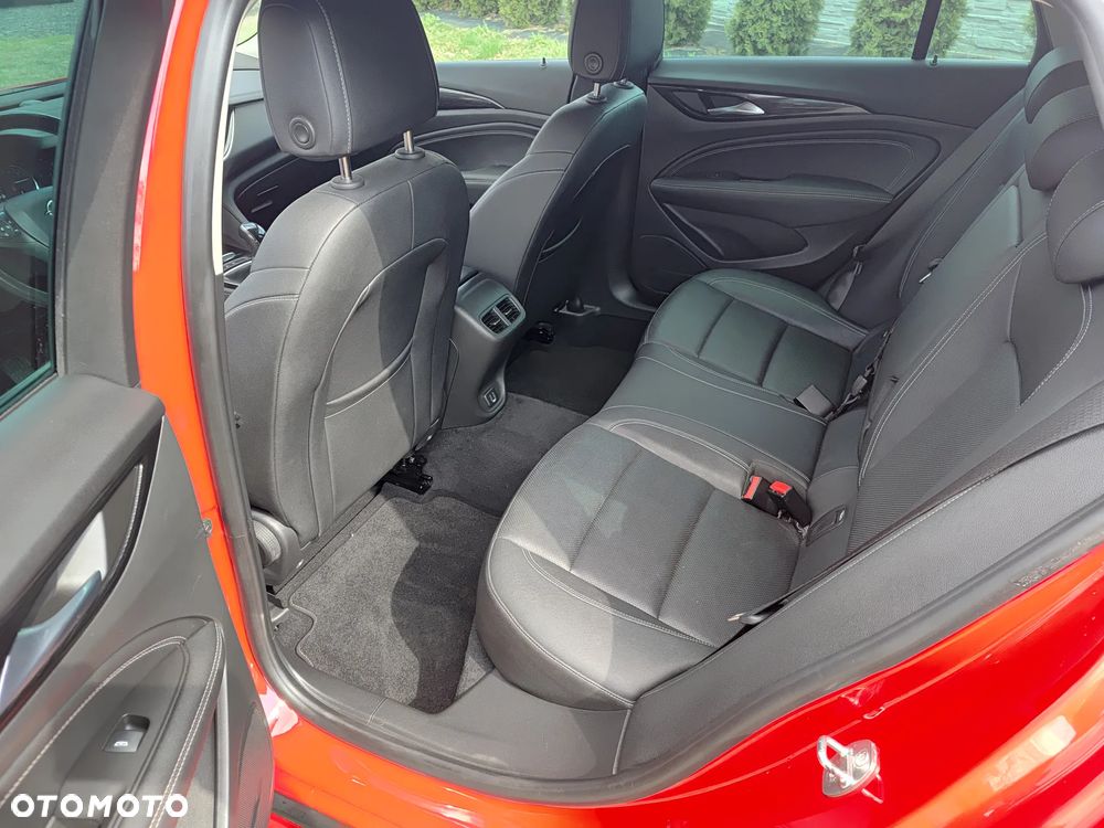 Opel Insignia - 24