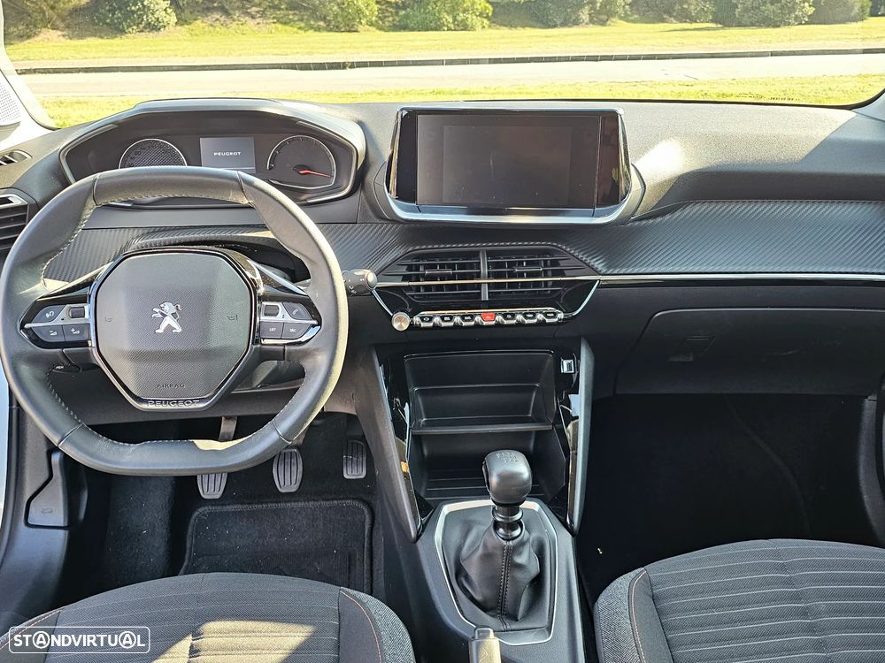 Peugeot 208 1.2 PureTech Active Pack - 11