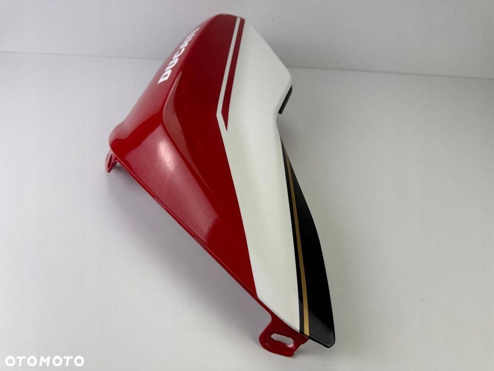 Prawa nakładka zbiornika Ducati Hypermotard 950 2022+ - 12