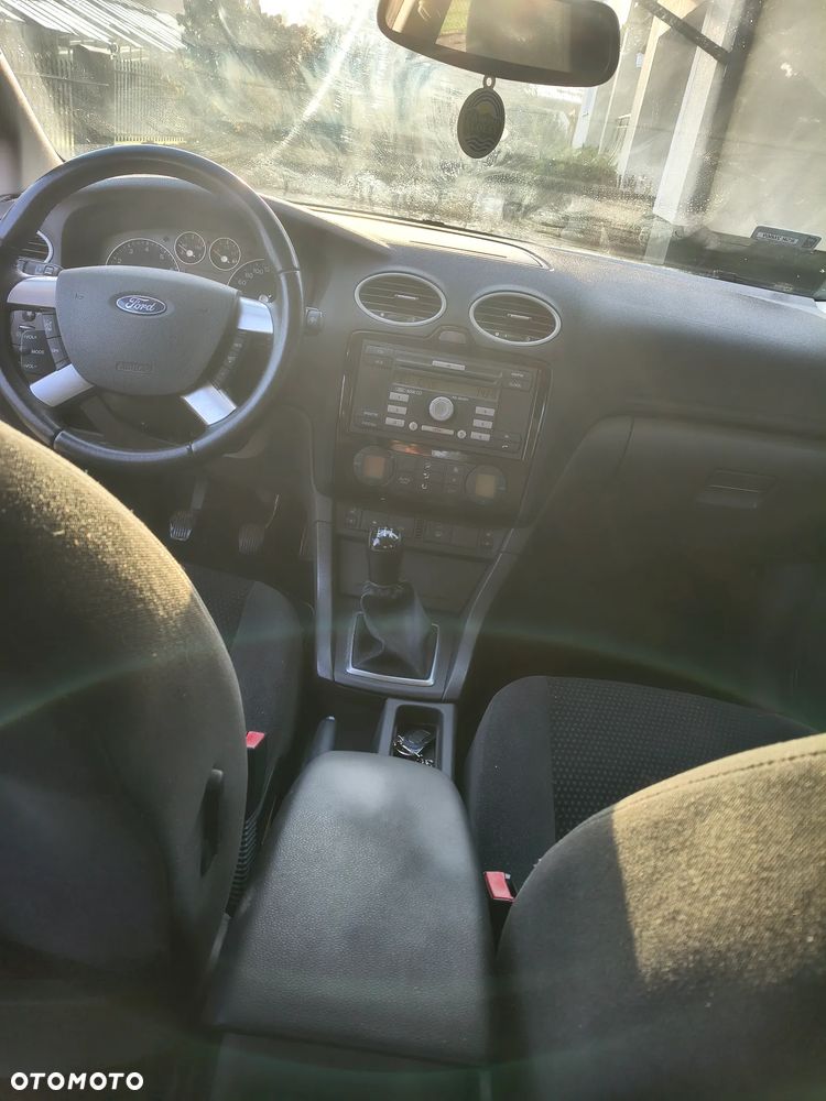 Ford Focus - 10