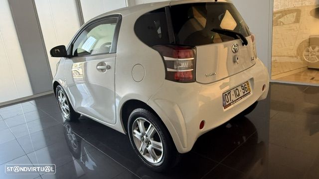 Toyota iQ 1.0 VVT-i - 5