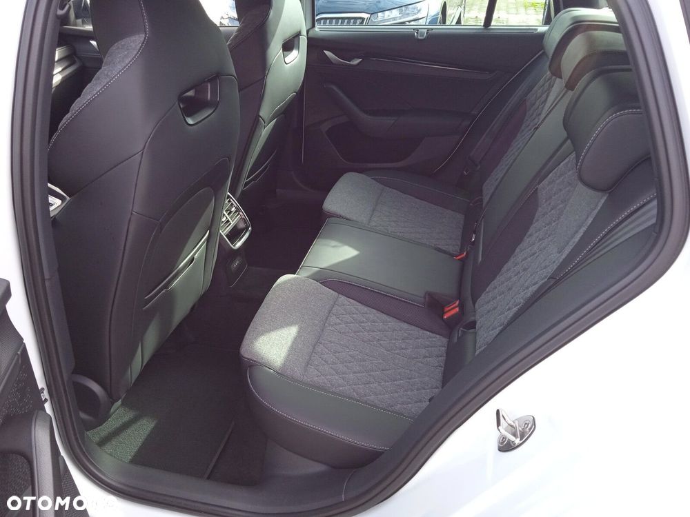 Skoda Octavia 2.0 TDI Sportline DSG - 15