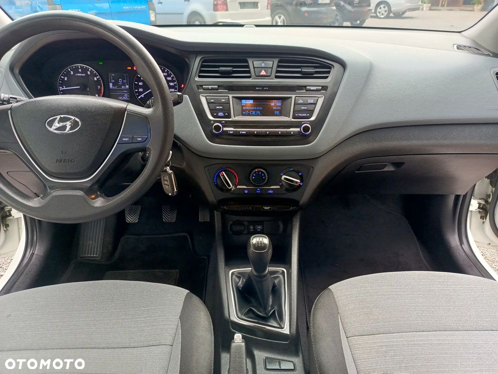 Hyundai i20 - 32