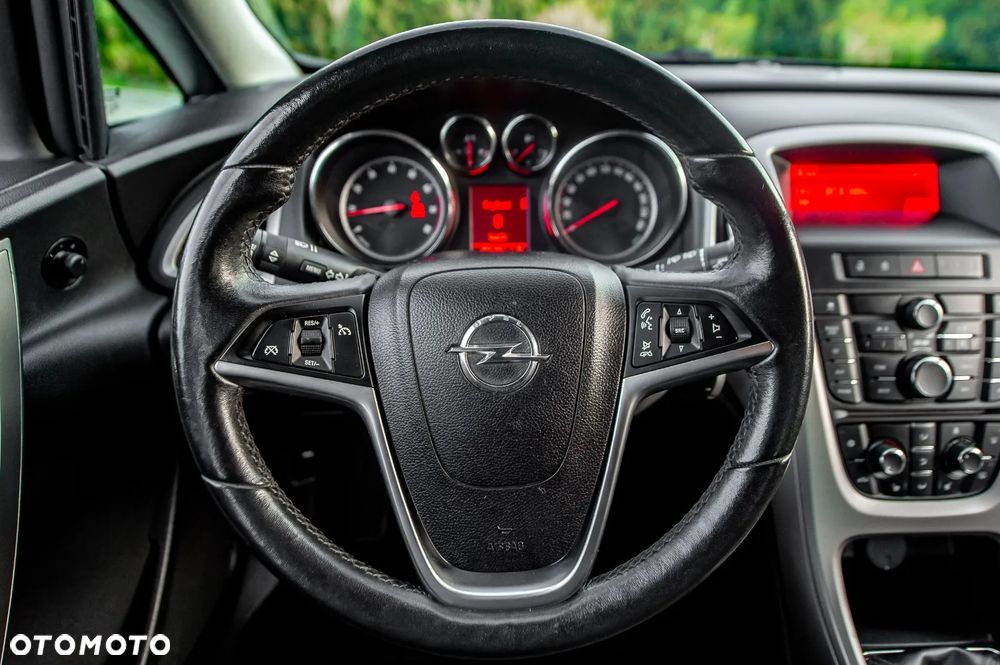 Opel Astra 1.4 Turbo - 15