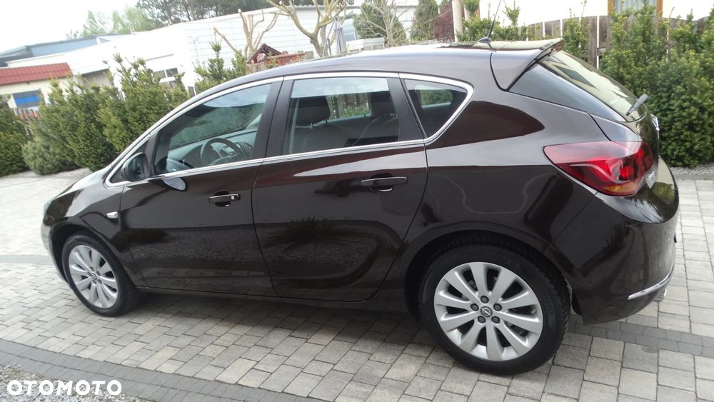 Opel Astra 1.4 Turbo Cosmo - 9