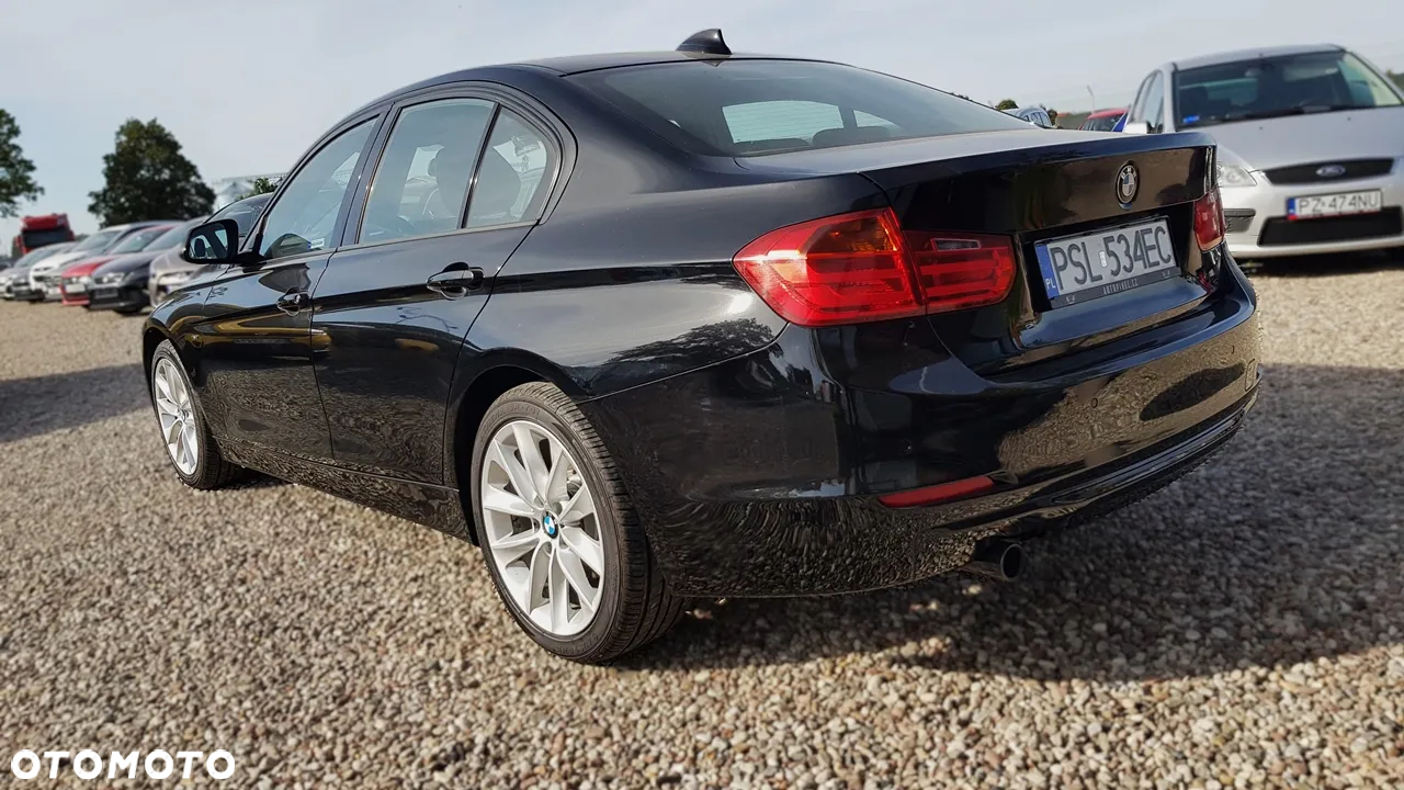 BMW Seria 3 320d Sport Line - 7