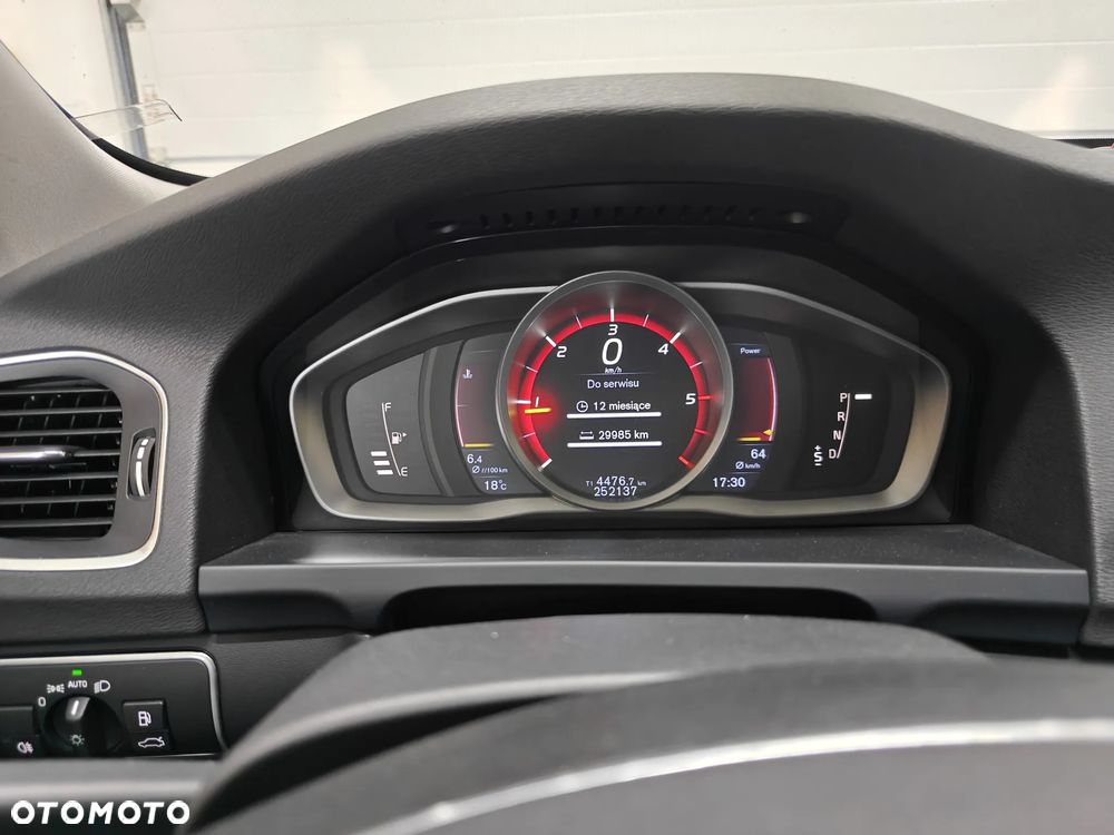 Volvo S60 D4 Drive-E Momentum - 17