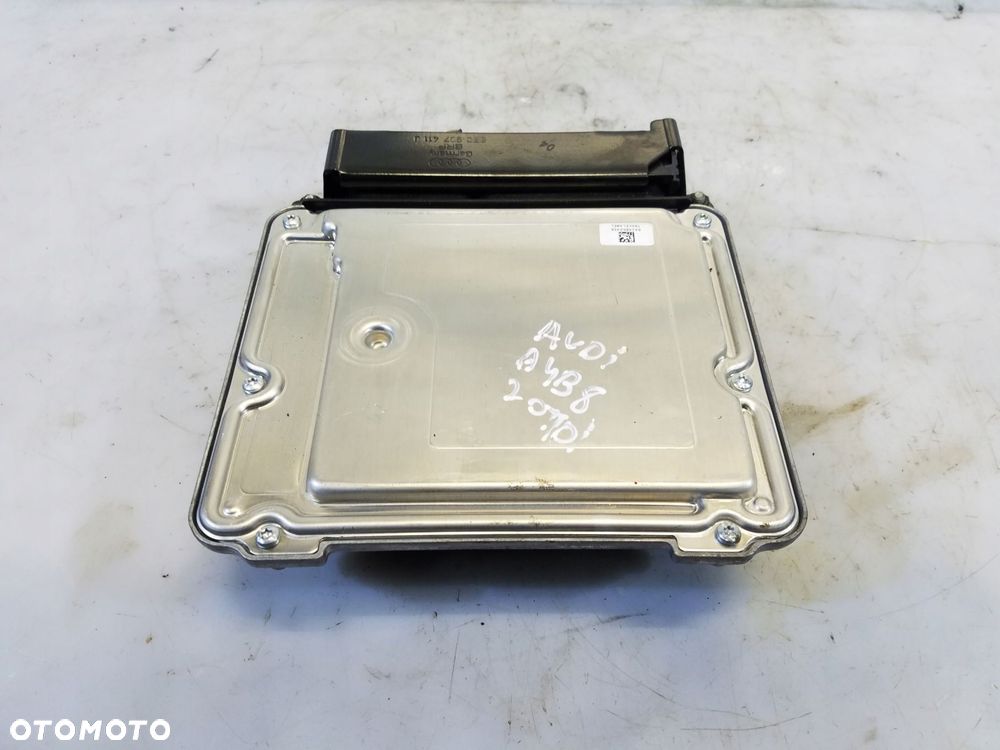komputer silnika audi a4 b8 1.8 tfsi 8k1907115b - 2