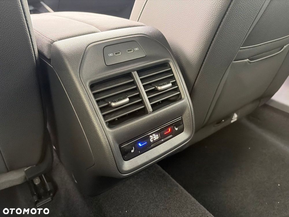 Skoda Superb 2.0 TSI Sportline DSG - 17