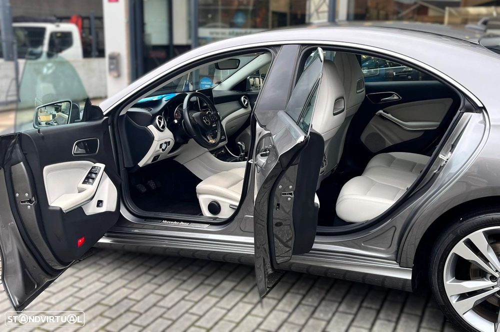 Mercedes-Benz CLA 200 CDI Urban - 53