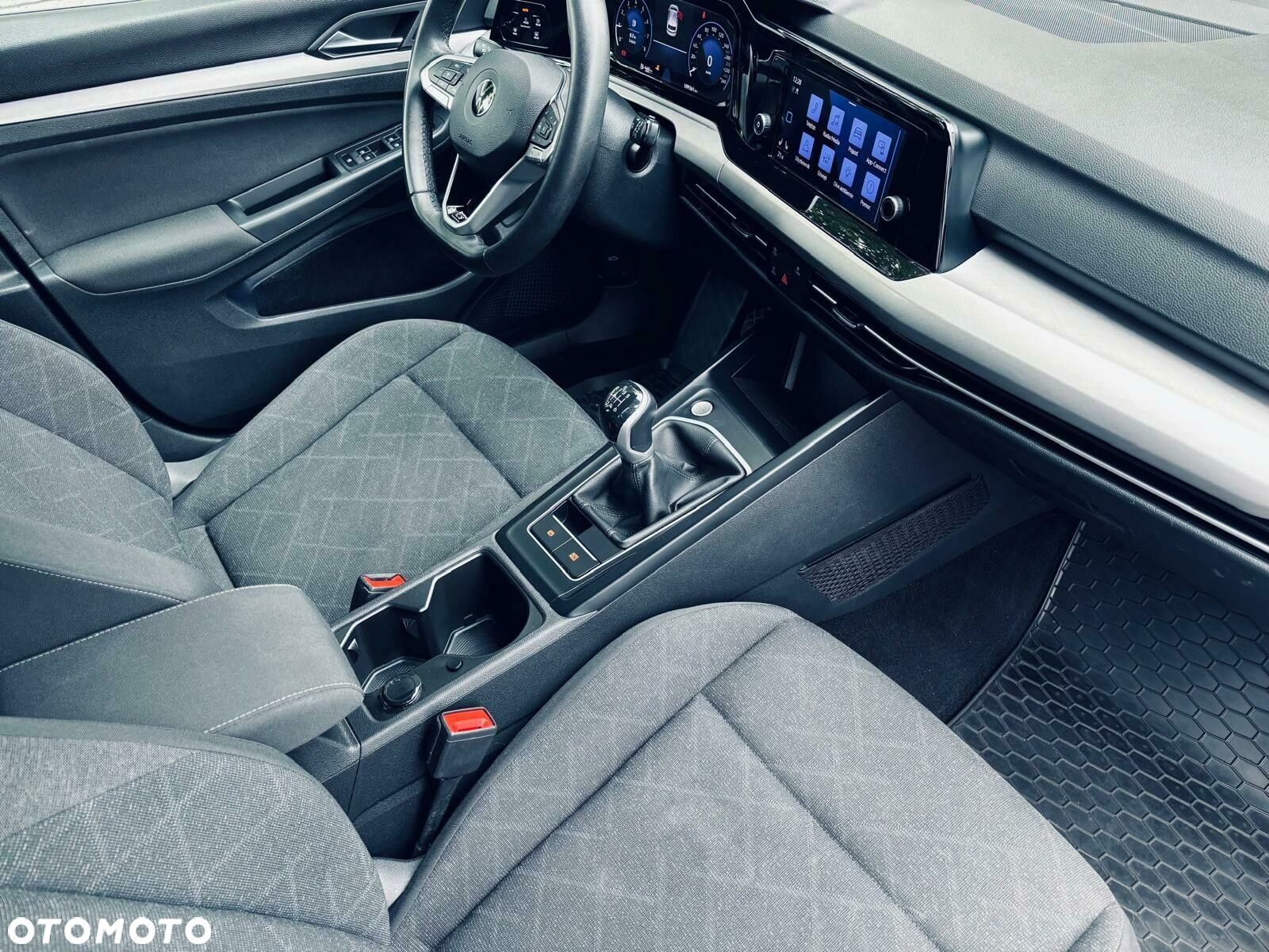 Volkswagen Golf VIII 1.5 TSI EVO Life - 16