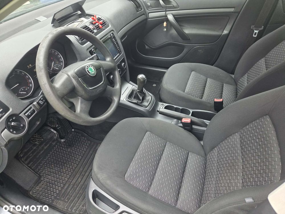 Skoda Octavia - 4