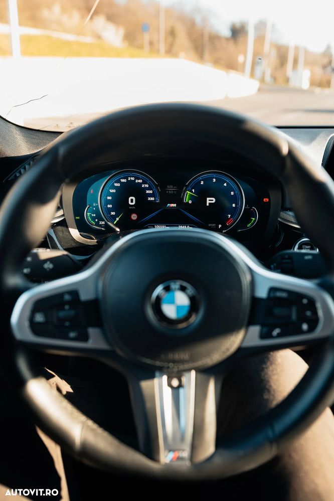 BMW Seria 5 530i xDrive Aut. M Sport Edition - 11