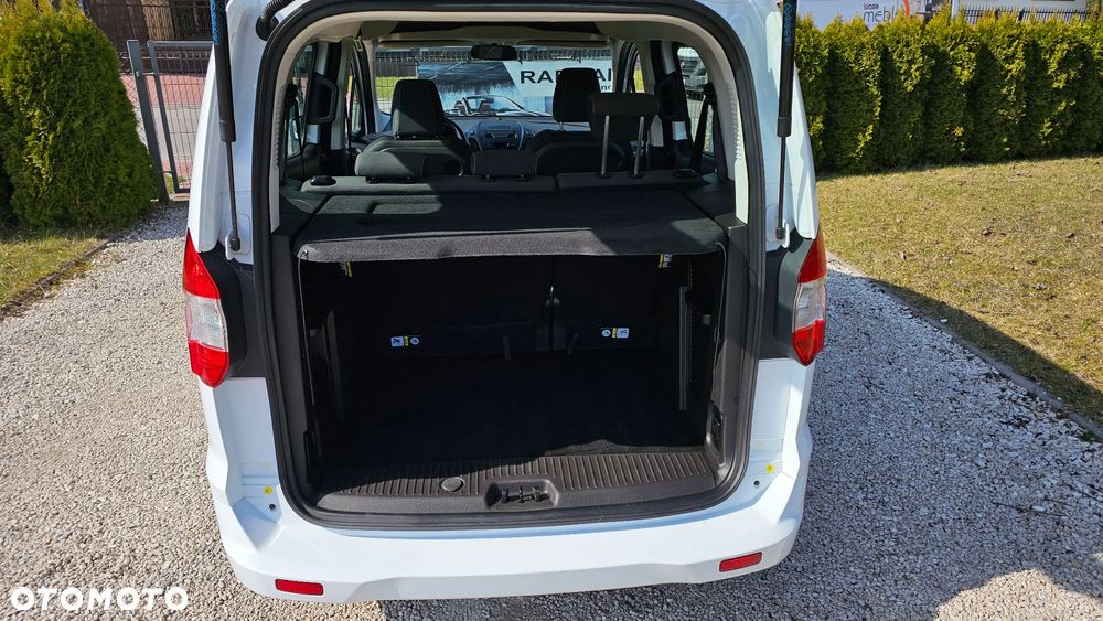Ford Tourneo Courier 1.5 TDCi S&S Trend - 32