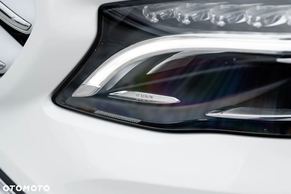 Mercedes-Benz GLA 250 4Matic 7G-DCT Activity Edition - 16