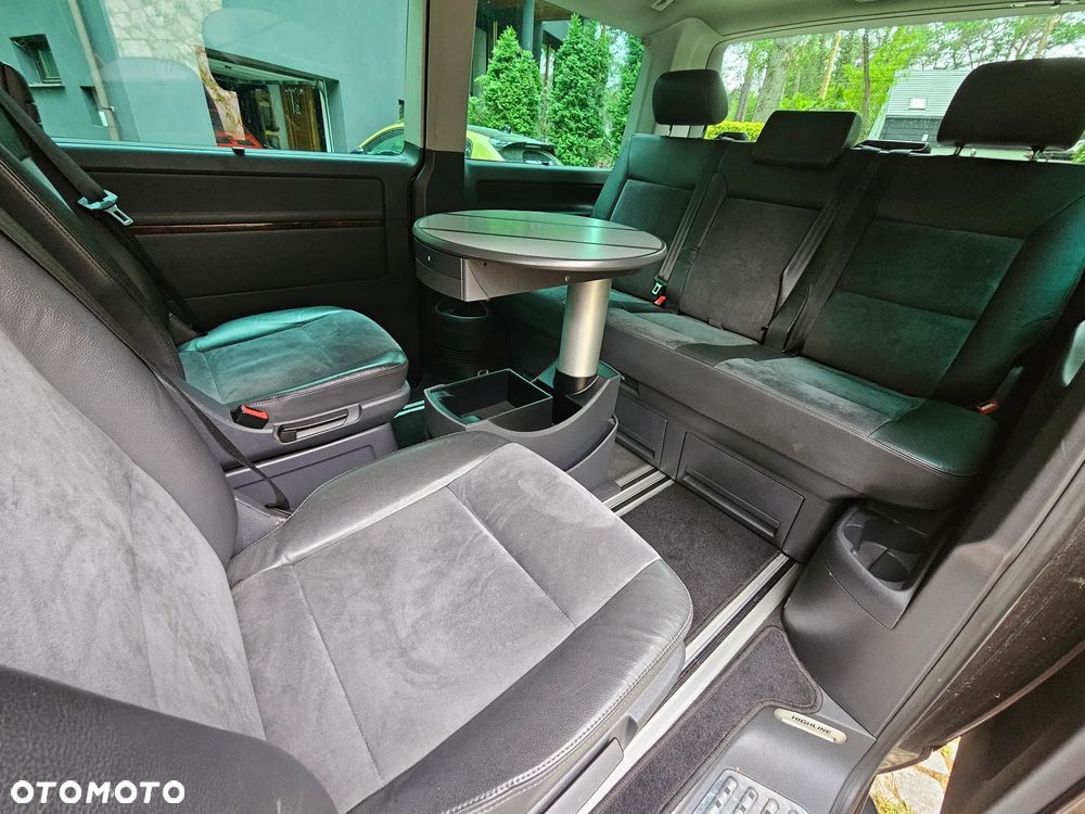 Volkswagen Multivan - 15