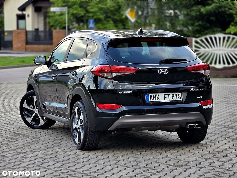 Hyundai Tucson 2.0 CRDI 4WD Automatik Premium - 17