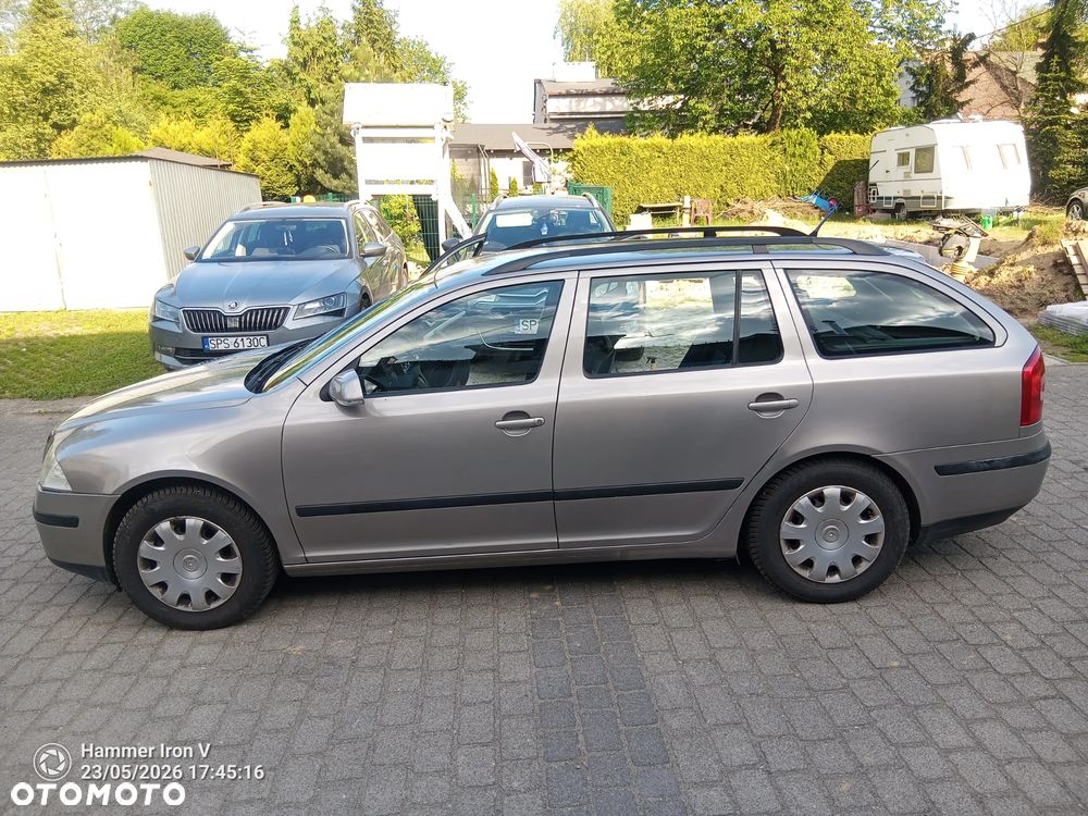 Skoda Octavia 1.6 Combi - 4