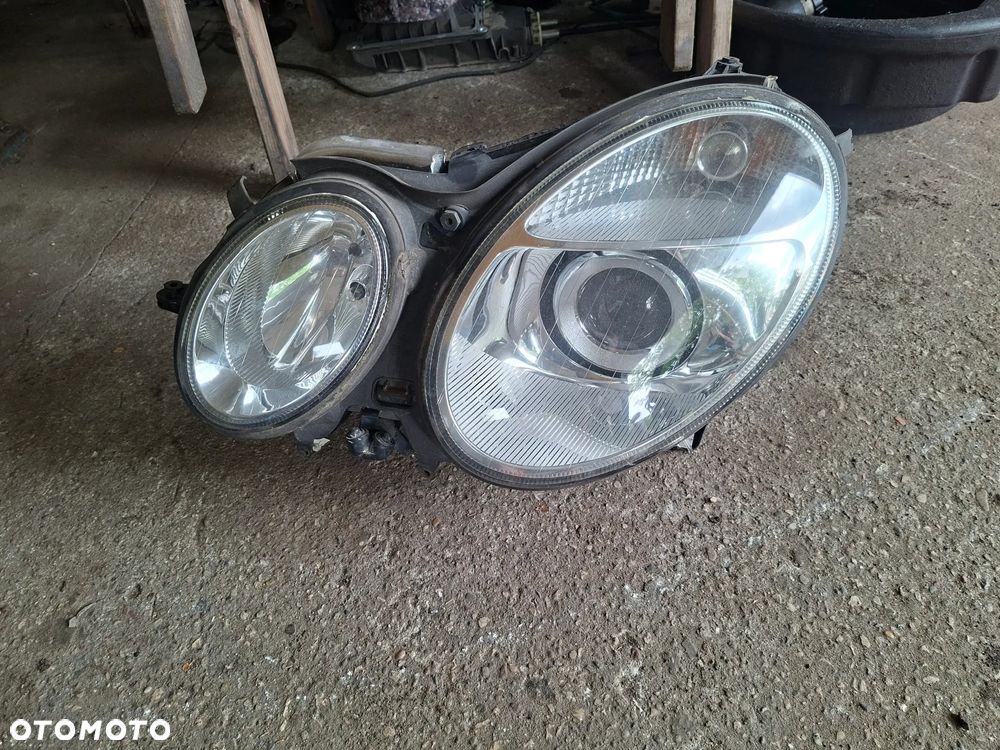 Mercedes w211 02-06 lewa lub prawa lampa xenon kompletna - 1