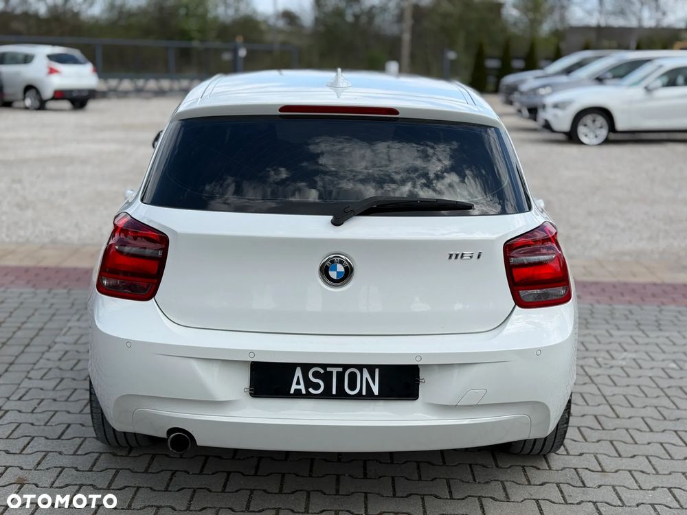 BMW Seria 1 116i - 9