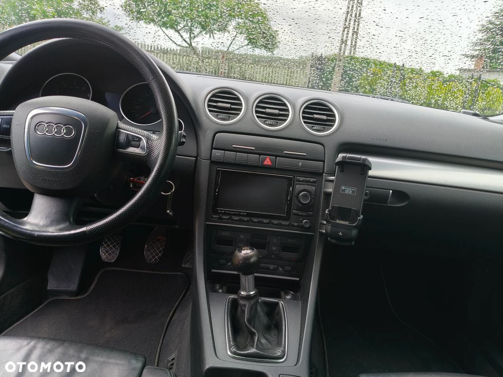 Audi A4 Cabrio - 9