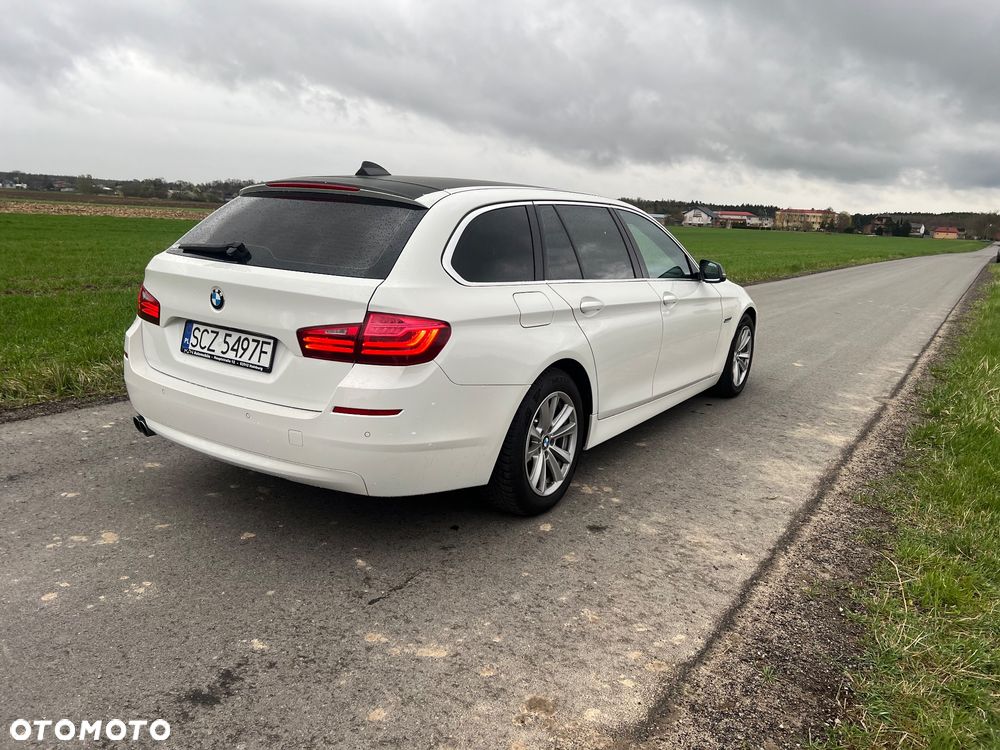 BMW Seria 5 520d Luxury Line - 4