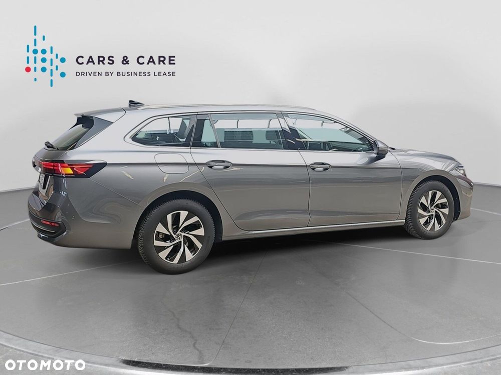 Volkswagen Passat - 22