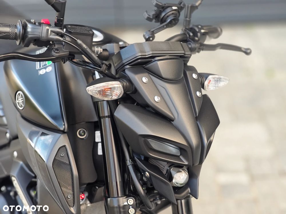 Yamaha MT - 19