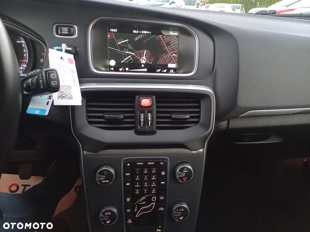 Volvo V40 D3 Momentum - 31