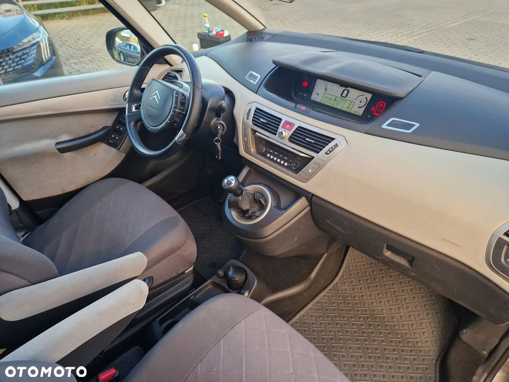 Citroën C4 Picasso - 29