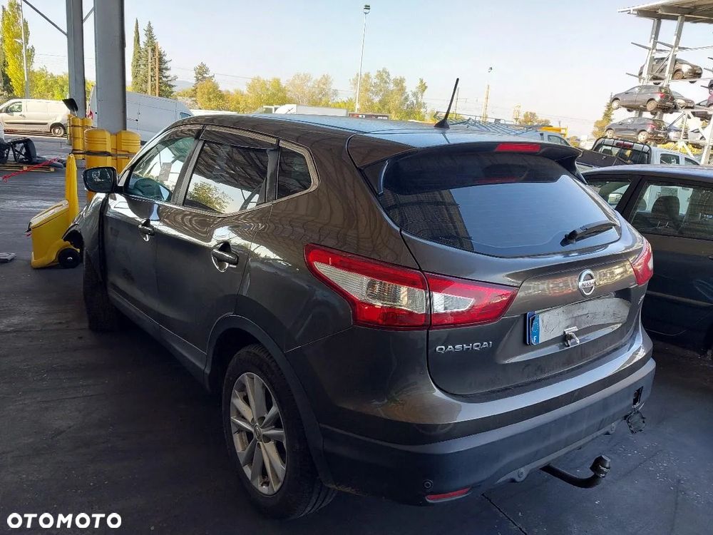 Nissan Qashqai 1.2 DIG-T N-Connecta EU6 - 4